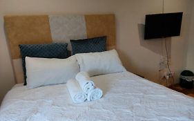 Ikhutseng Guesthouse And Spa